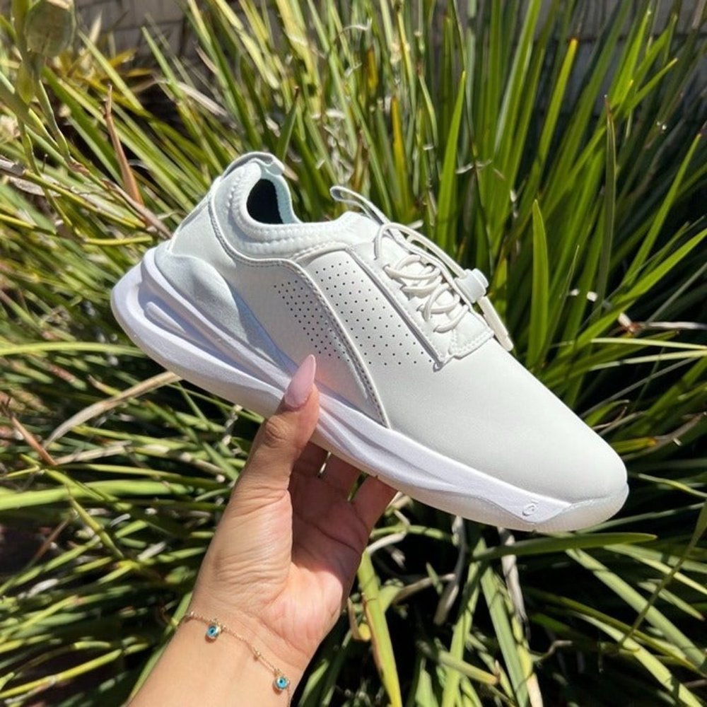 Clove Womens Healthcare Brilliant White Sneaker NEW - Picture 2 of 12
